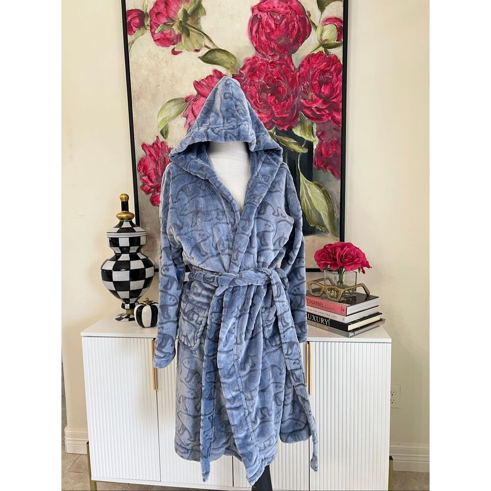 Vera Bradley Women's Beary Merry Cool Plush Hooded Robe Gray Small/Medium